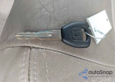 2001 Honda Accord 3.0 Ex из США, поврежденный, VIN 1HGCG16551A053095